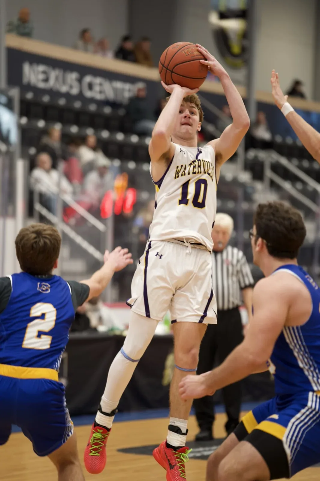 Player rising for a jump shot at an MVE tournament